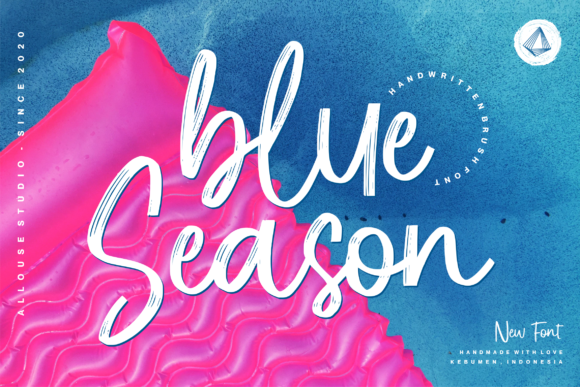 Blue Season Font - Featured Image