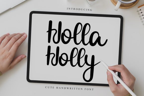 Holla Holly Font - Featured Image
